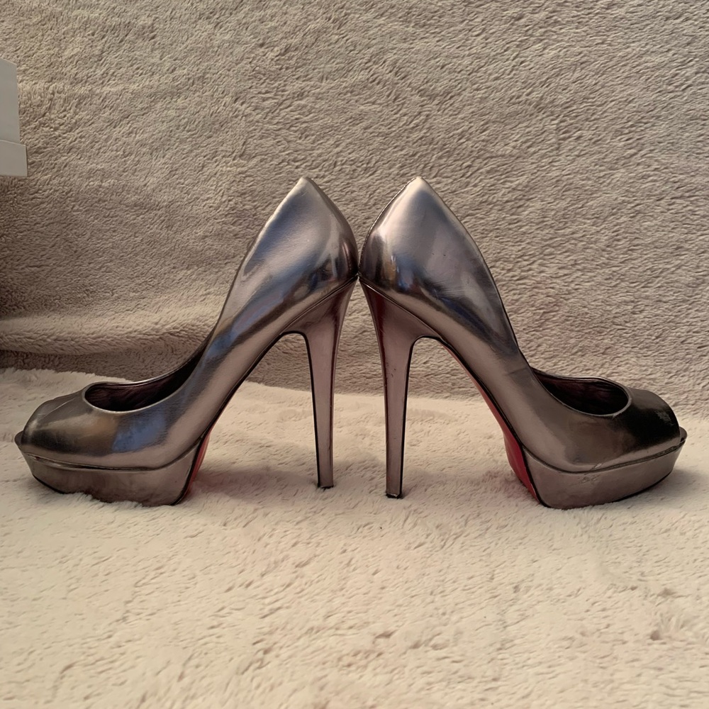 Metallic Pumps - Picture 5 of 5